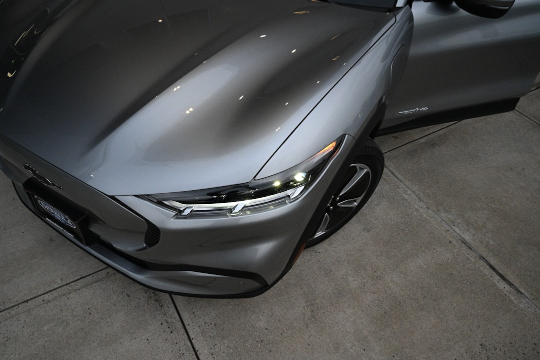 De slimme samenwerking van benzine en elektriciteit: zo werkt een hybride auto